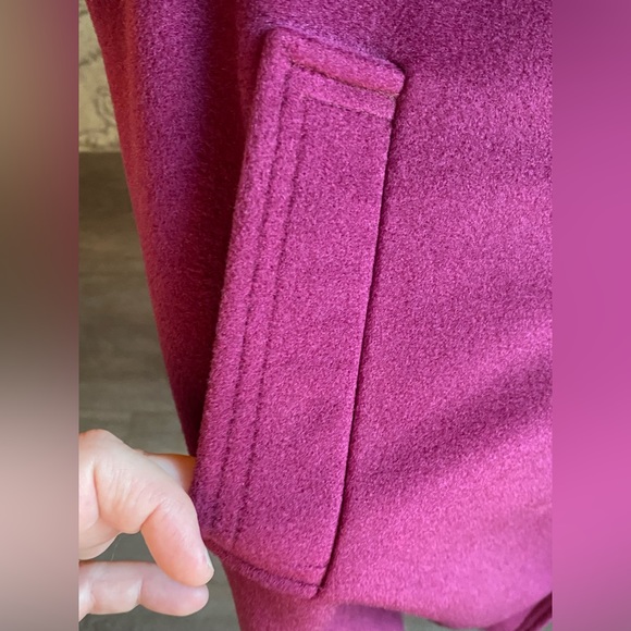 Veloura brand 1960’s Womens peacoat. Like new condition. Deep plum/purple. - Picture 6 of 12
